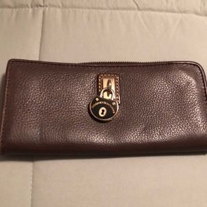 Dooney and Bourke wallet leather